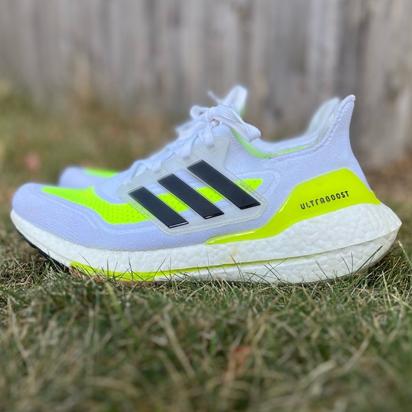 adidas Ultra Boost 21, Womens 8.5, White Solar Green - Picture 6 of 14